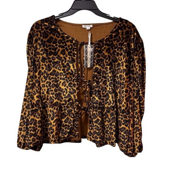 Ultra Pink Tops - NWT Ultra pink Leopard Print Blouse velvet size XL